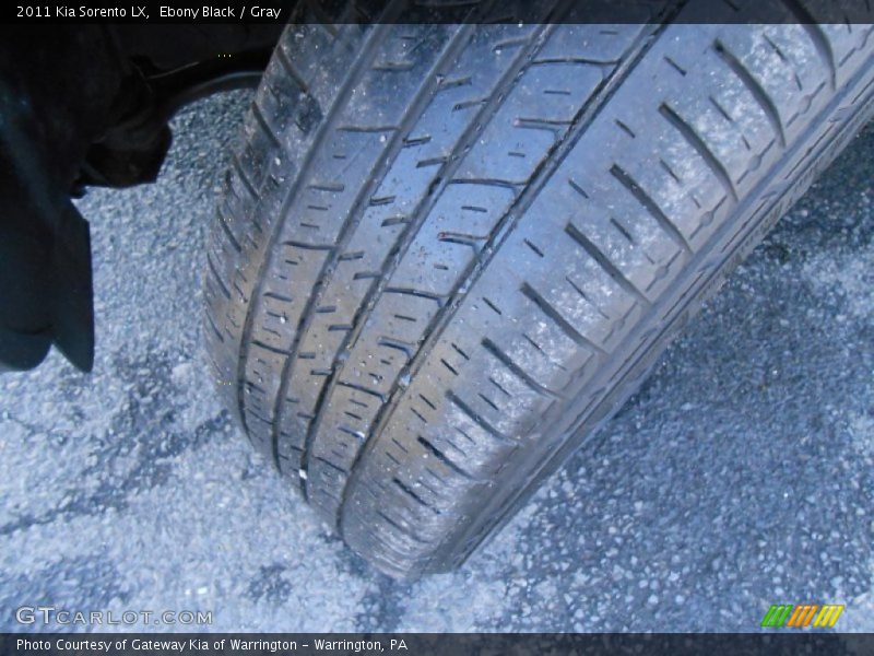 Ebony Black / Gray 2011 Kia Sorento LX