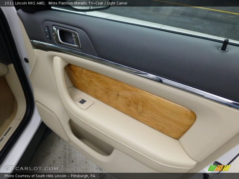 White Platinum Metallic Tri-Coat / Light Camel 2011 Lincoln MKS AWD