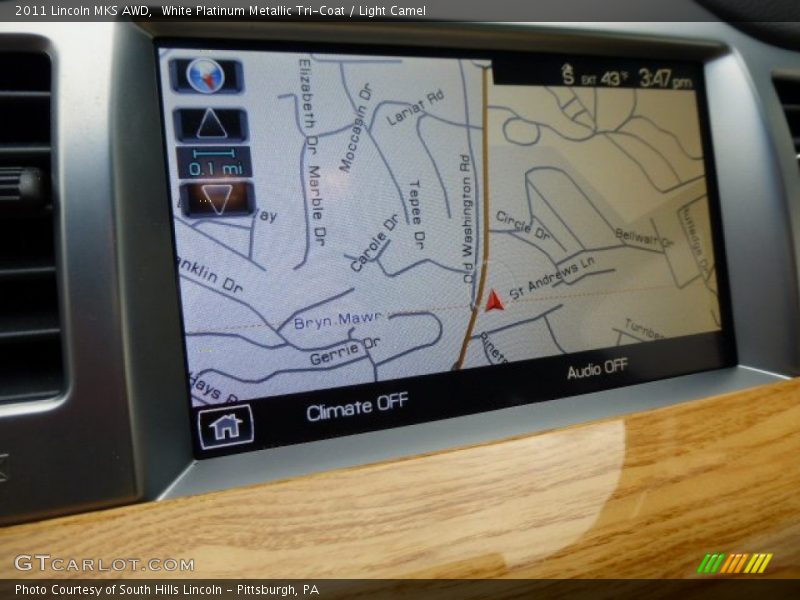 Navigation of 2011 MKS AWD