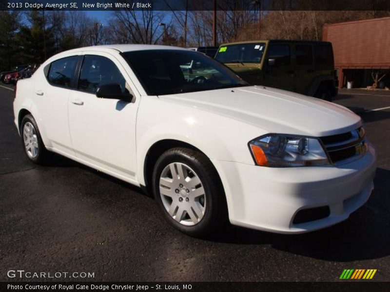 New Bright White / Black 2013 Dodge Avenger SE