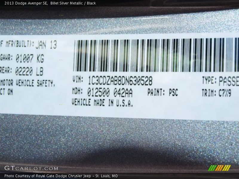 Billet Silver Metallic / Black 2013 Dodge Avenger SE