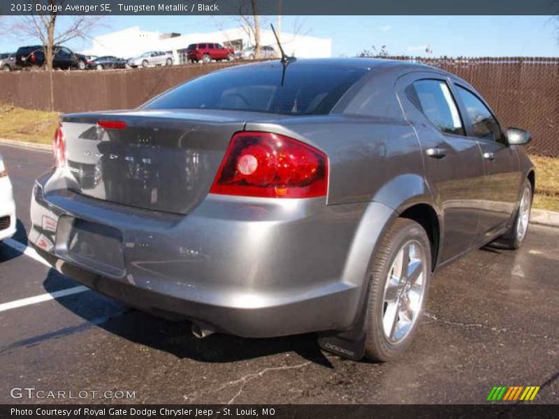 Tungsten Metallic / Black 2013 Dodge Avenger SE