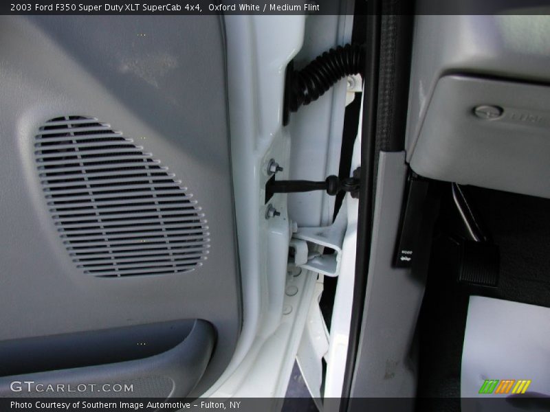 Oxford White / Medium Flint 2003 Ford F350 Super Duty XLT SuperCab 4x4