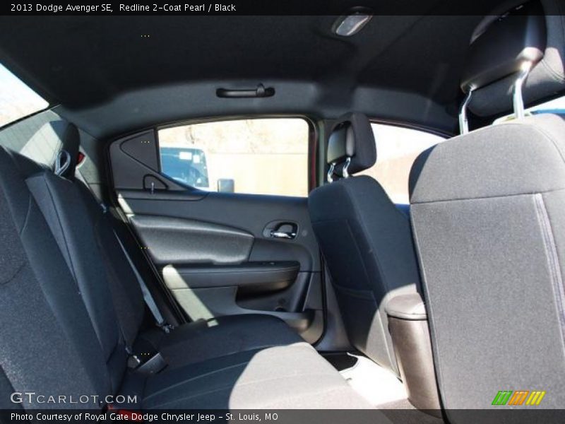 Redline 2-Coat Pearl / Black 2013 Dodge Avenger SE