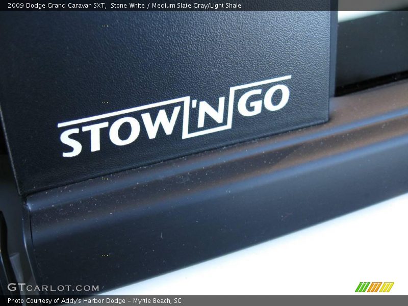 Stone White / Medium Slate Gray/Light Shale 2009 Dodge Grand Caravan SXT