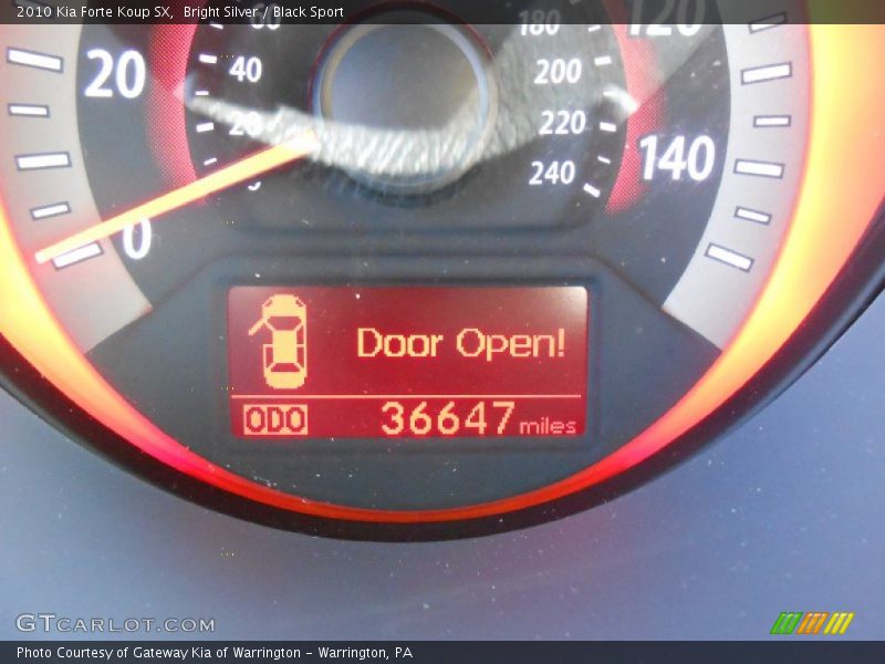 Bright Silver / Black Sport 2010 Kia Forte Koup SX