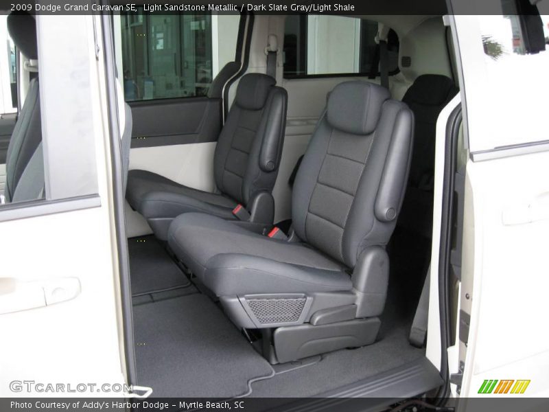 Light Sandstone Metallic / Dark Slate Gray/Light Shale 2009 Dodge Grand Caravan SE