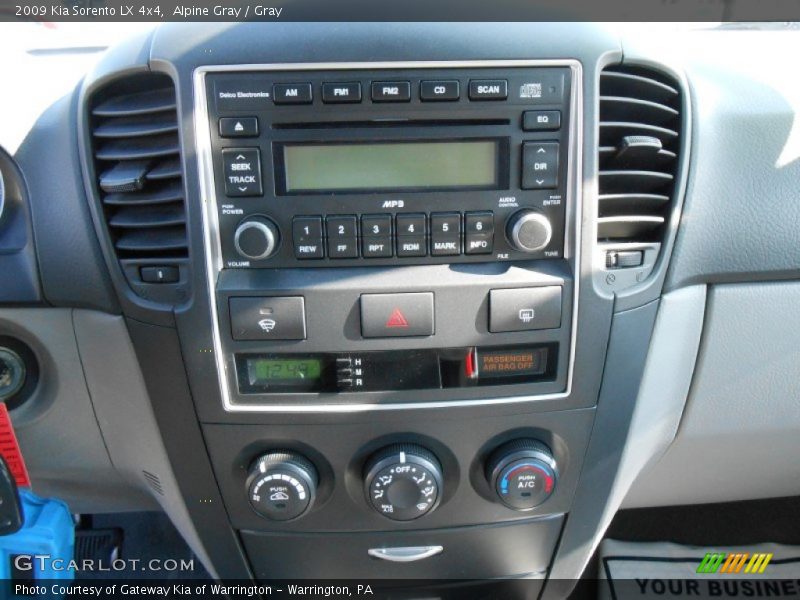 Alpine Gray / Gray 2009 Kia Sorento LX 4x4