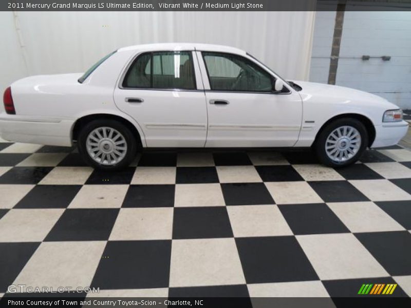  2011 Grand Marquis LS Ultimate Edition Vibrant White