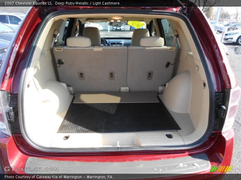  2007 Equinox LS Trunk