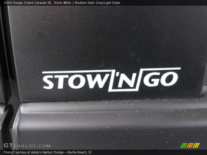 Stone White / Medium Slate Gray/Light Shale 2009 Dodge Grand Caravan SE