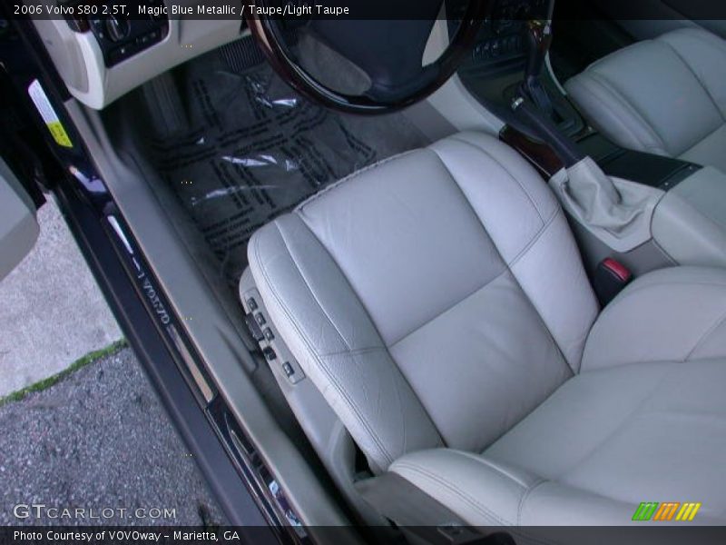 Magic Blue Metallic / Taupe/Light Taupe 2006 Volvo S80 2.5T