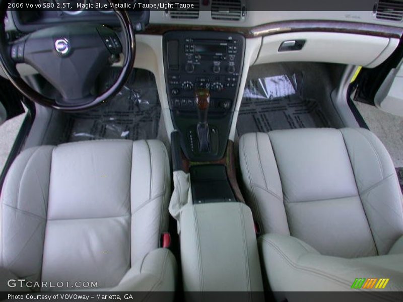 Magic Blue Metallic / Taupe/Light Taupe 2006 Volvo S80 2.5T