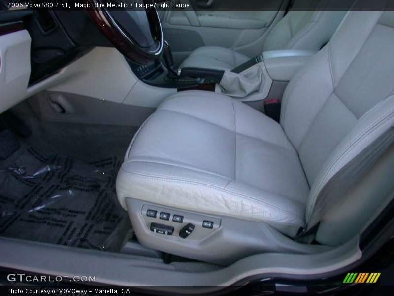 Magic Blue Metallic / Taupe/Light Taupe 2006 Volvo S80 2.5T