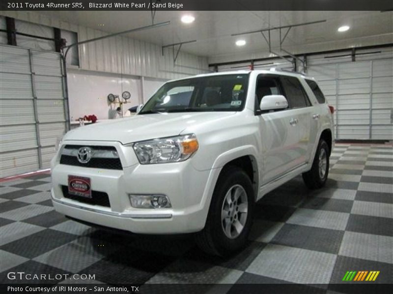 Blizzard White Pearl / Sand Beige 2011 Toyota 4Runner SR5