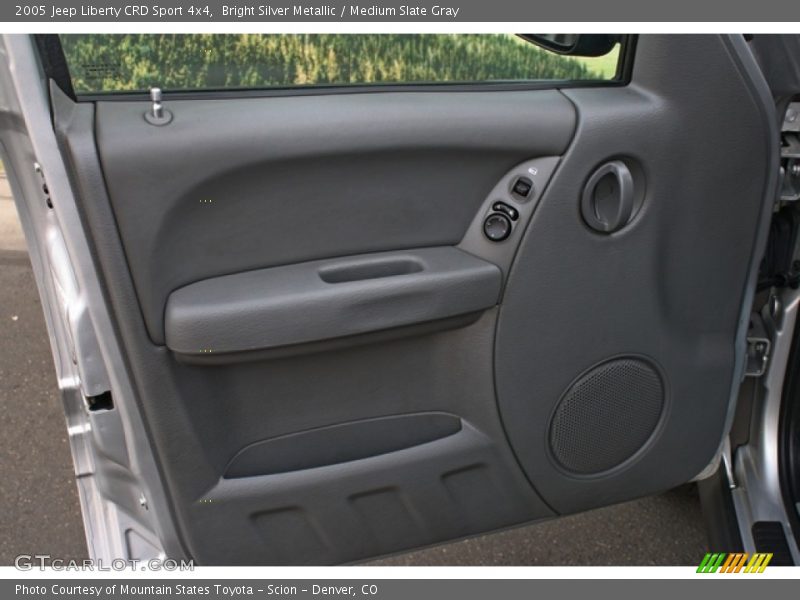 Bright Silver Metallic / Medium Slate Gray 2005 Jeep Liberty CRD Sport 4x4