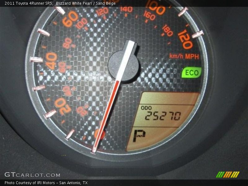 Blizzard White Pearl / Sand Beige 2011 Toyota 4Runner SR5