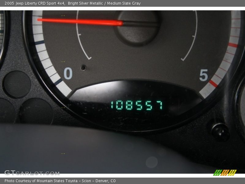 Bright Silver Metallic / Medium Slate Gray 2005 Jeep Liberty CRD Sport 4x4