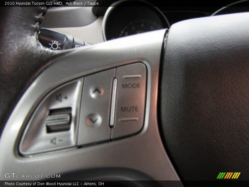 Controls of 2010 Tucson GLS AWD