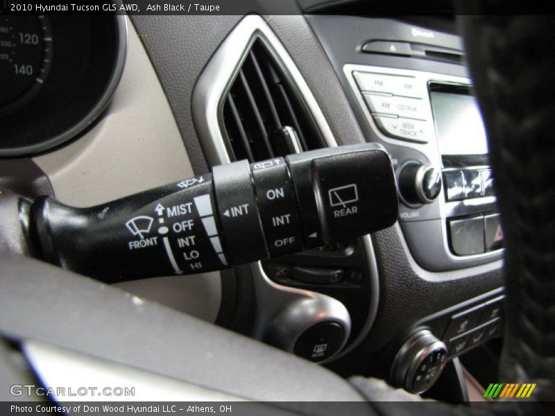 Controls of 2010 Tucson GLS AWD