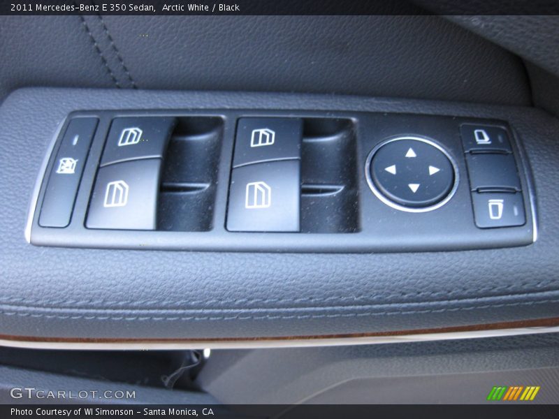 Arctic White / Black 2011 Mercedes-Benz E 350 Sedan