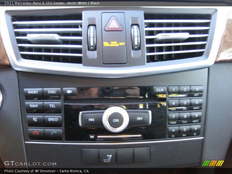 Arctic White / Black 2011 Mercedes-Benz E 350 Sedan