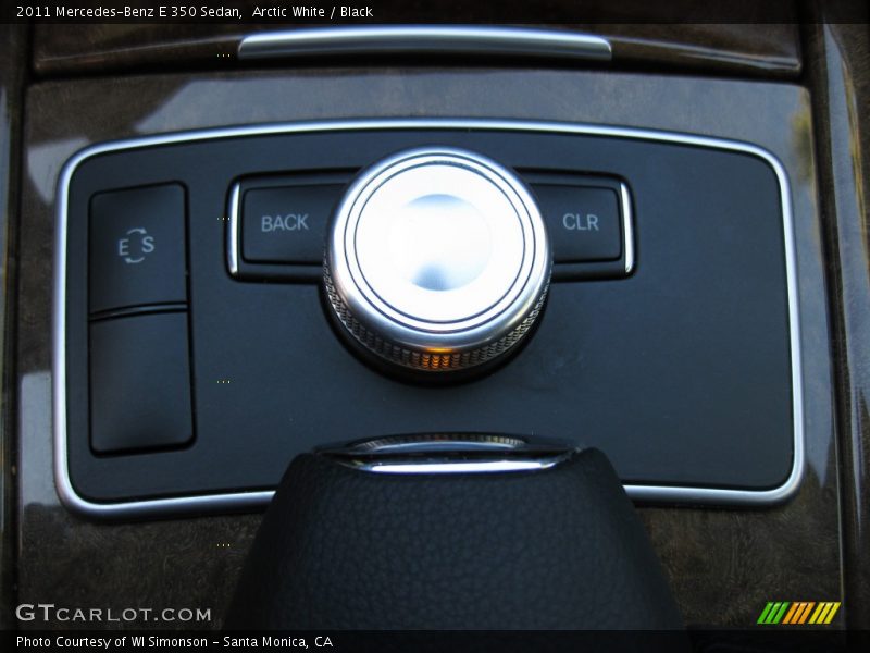 Arctic White / Black 2011 Mercedes-Benz E 350 Sedan