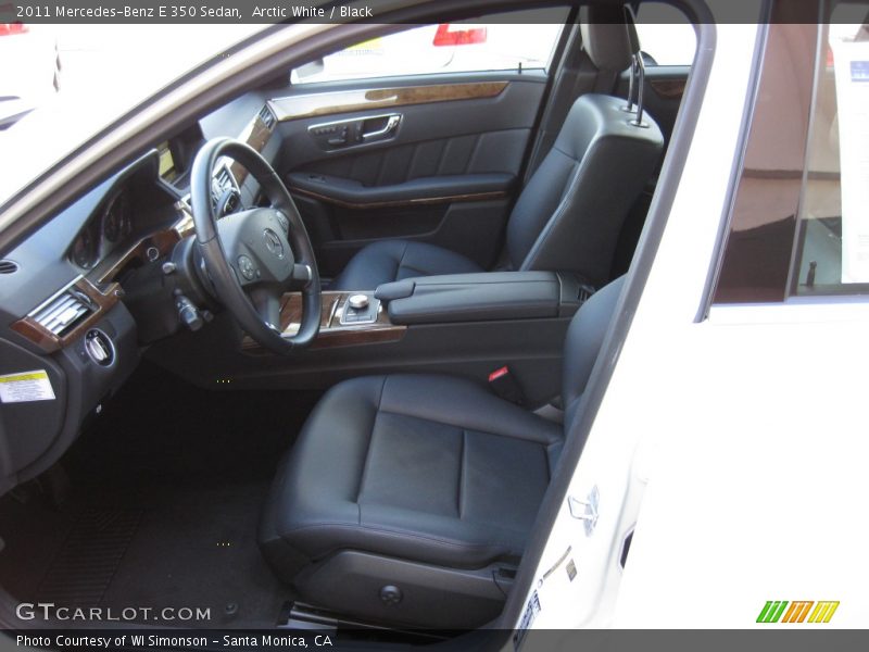 Arctic White / Black 2011 Mercedes-Benz E 350 Sedan
