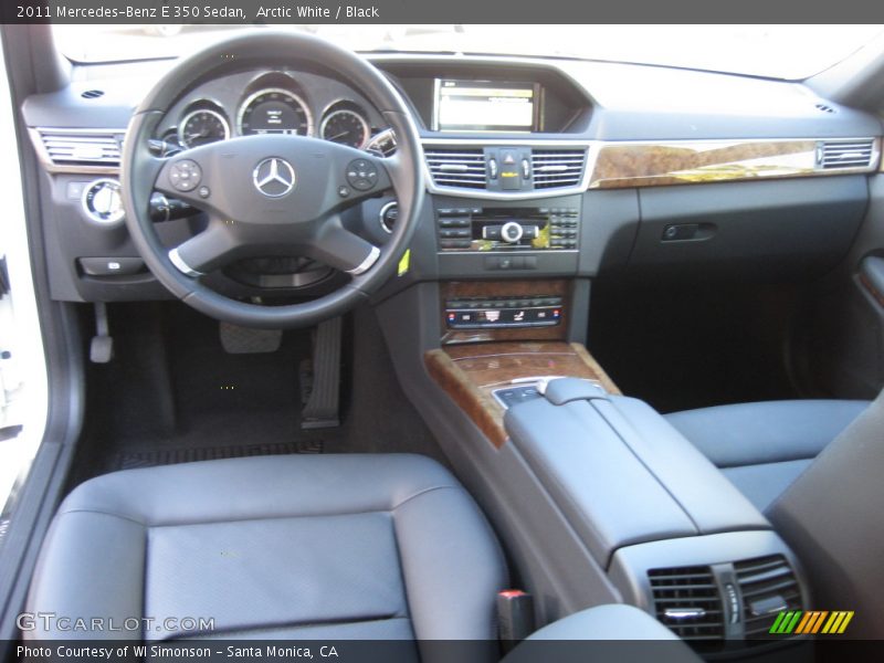 Arctic White / Black 2011 Mercedes-Benz E 350 Sedan