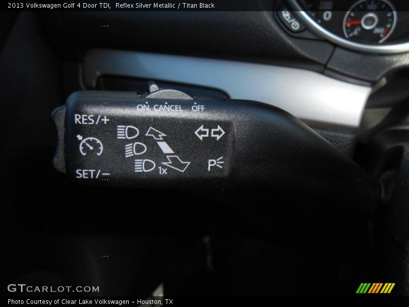 Reflex Silver Metallic / Titan Black 2013 Volkswagen Golf 4 Door TDI