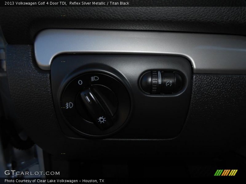 Reflex Silver Metallic / Titan Black 2013 Volkswagen Golf 4 Door TDI