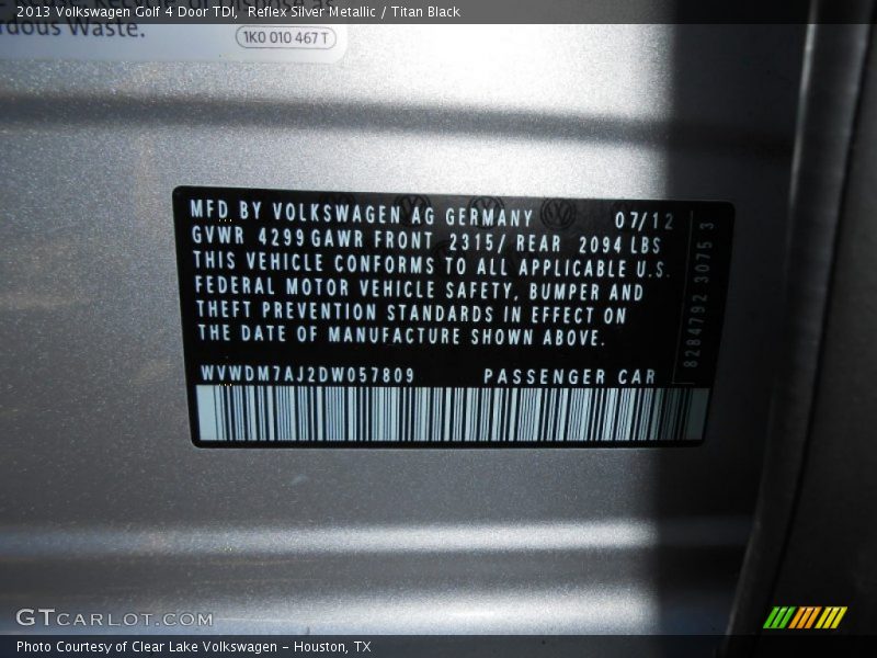 Reflex Silver Metallic / Titan Black 2013 Volkswagen Golf 4 Door TDI