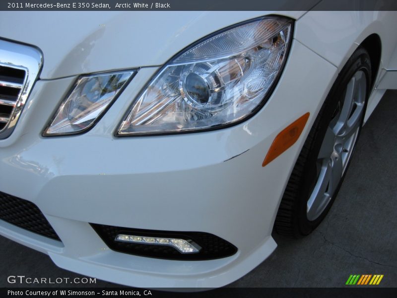 Arctic White / Black 2011 Mercedes-Benz E 350 Sedan