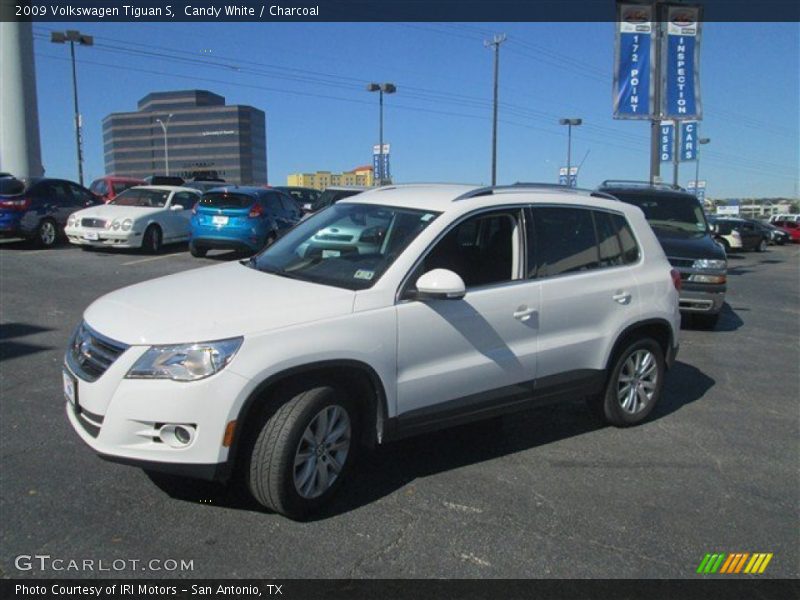 Candy White / Charcoal 2009 Volkswagen Tiguan S