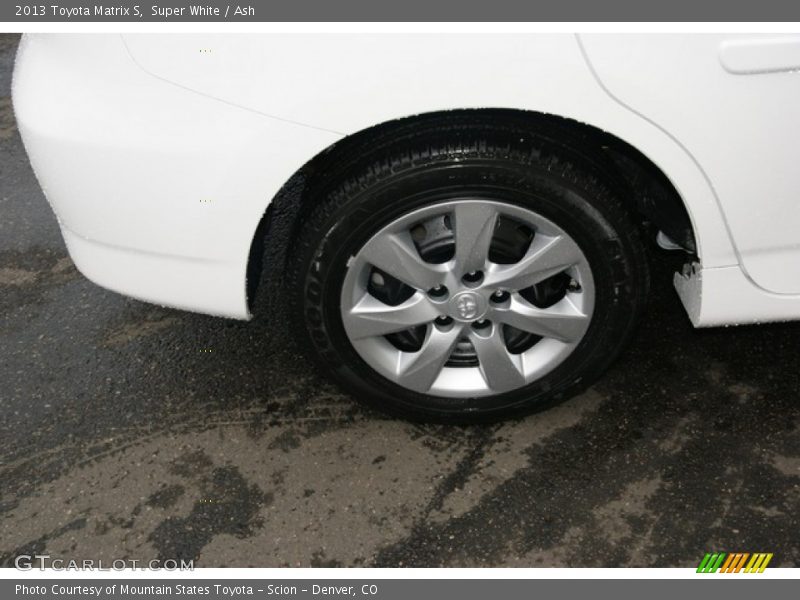 Super White / Ash 2013 Toyota Matrix S