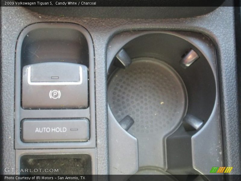 Candy White / Charcoal 2009 Volkswagen Tiguan S
