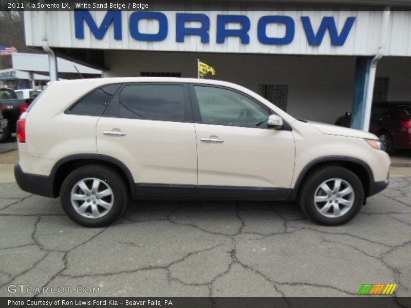 White Sand Beige / Beige 2011 Kia Sorento LX