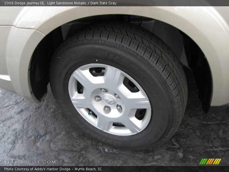 Light Sandstone Metallic / Dark Slate Gray 2009 Dodge Journey SE