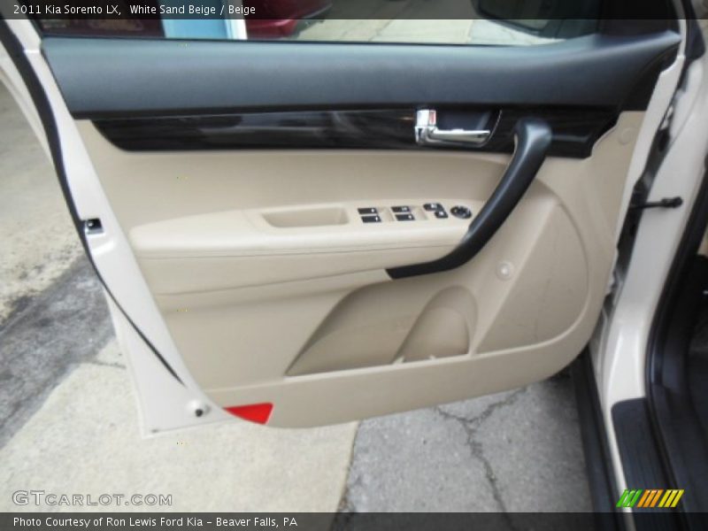 White Sand Beige / Beige 2011 Kia Sorento LX