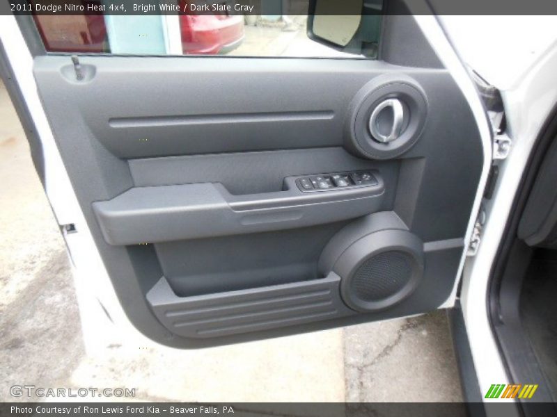 Bright White / Dark Slate Gray 2011 Dodge Nitro Heat 4x4