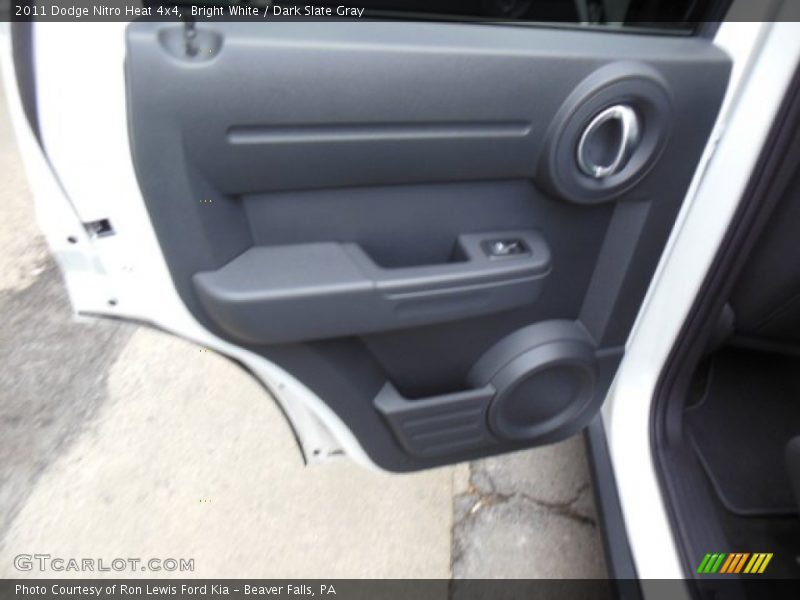 Bright White / Dark Slate Gray 2011 Dodge Nitro Heat 4x4
