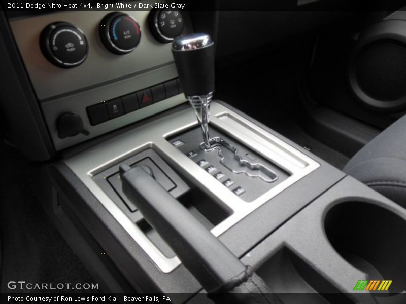 Bright White / Dark Slate Gray 2011 Dodge Nitro Heat 4x4