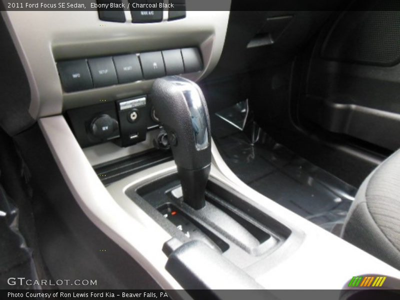 Ebony Black / Charcoal Black 2011 Ford Focus SE Sedan