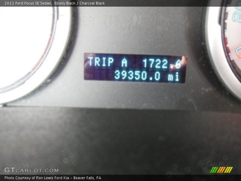 Ebony Black / Charcoal Black 2011 Ford Focus SE Sedan
