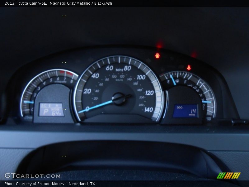 Magnetic Gray Metallic / Black/Ash 2013 Toyota Camry SE