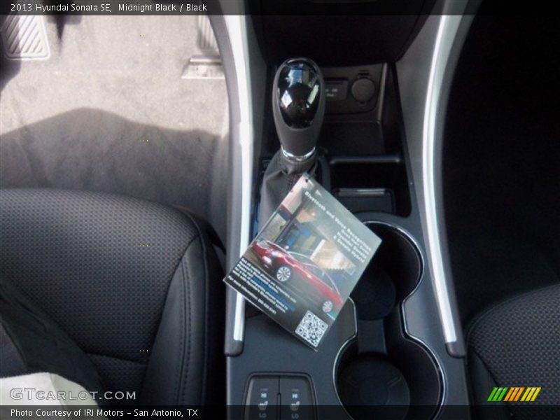 Midnight Black / Black 2013 Hyundai Sonata SE