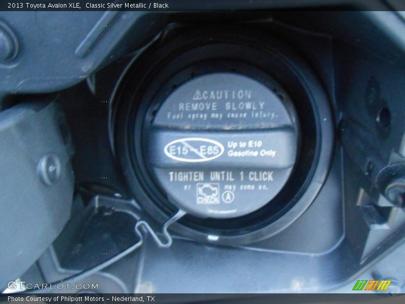 Classic Silver Metallic / Black 2013 Toyota Avalon XLE
