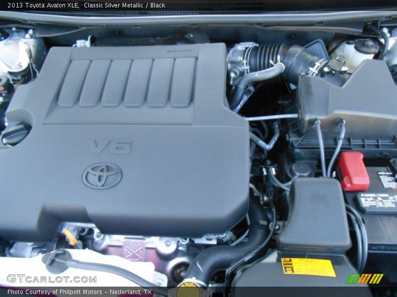 Classic Silver Metallic / Black 2013 Toyota Avalon XLE
