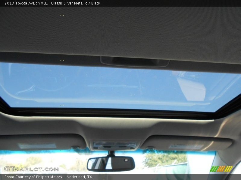 Classic Silver Metallic / Black 2013 Toyota Avalon XLE