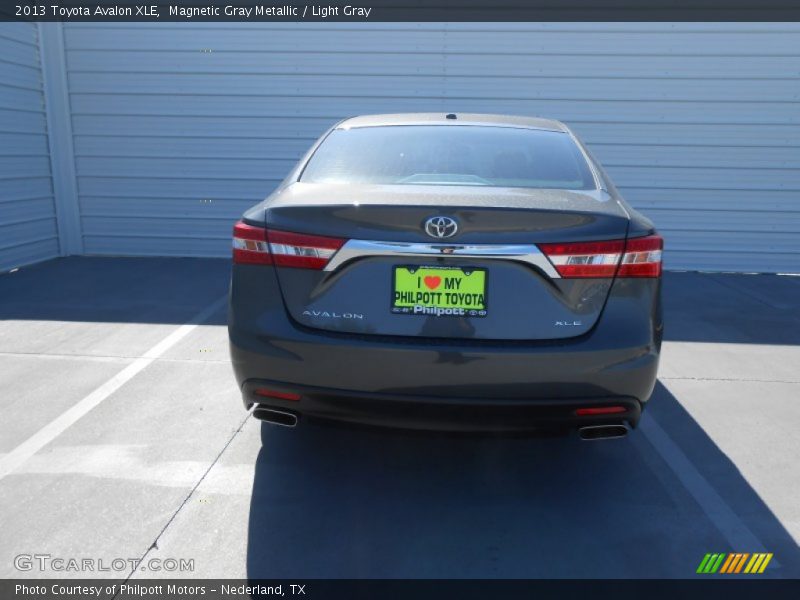 Magnetic Gray Metallic / Light Gray 2013 Toyota Avalon XLE
